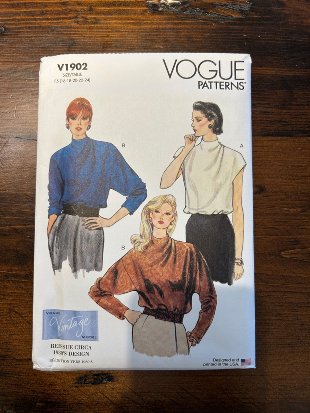 Never Used Tissue Vogue Pattern sz 16-24
Women's Dolman Sleeve Top